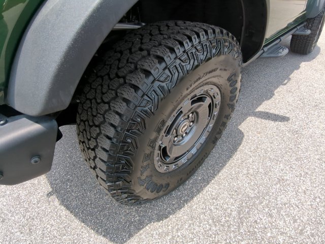 Certified 2025 Ford Bronco Badlands AWD/4WD image 12