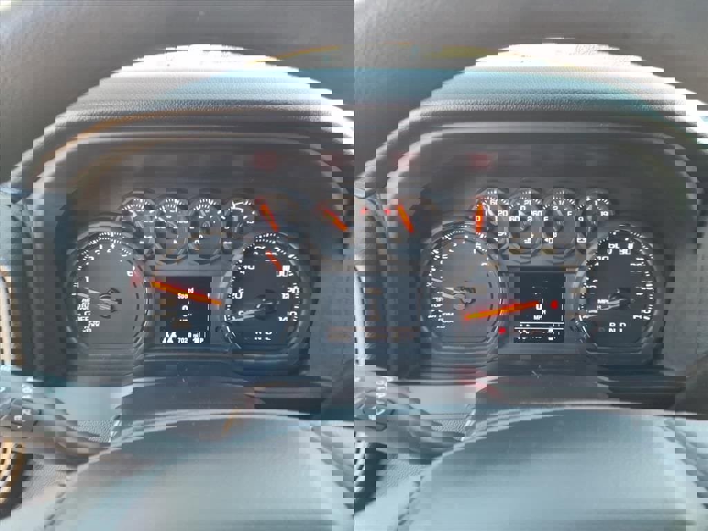 Used 2025 Chevrolet Silverado 1500 Custom image 24