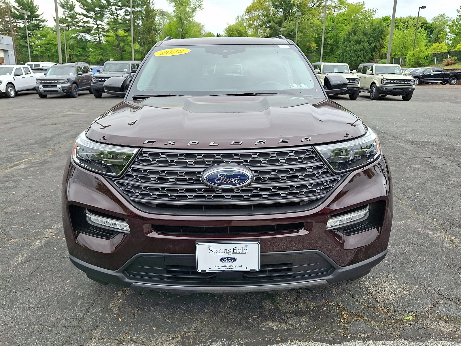 Certified 2022 Ford Explorer XLT w/ Equipment Group 202A AWD/4WD image 7