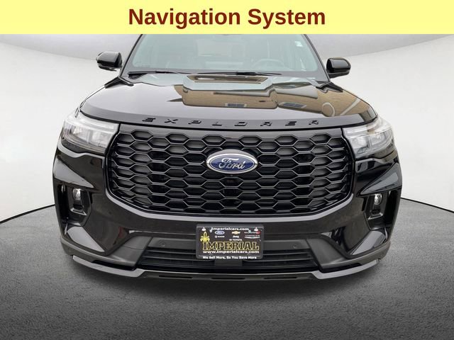 Certified 2025 Ford Explorer ST-Line w/ ST-Line Street Pack image 4