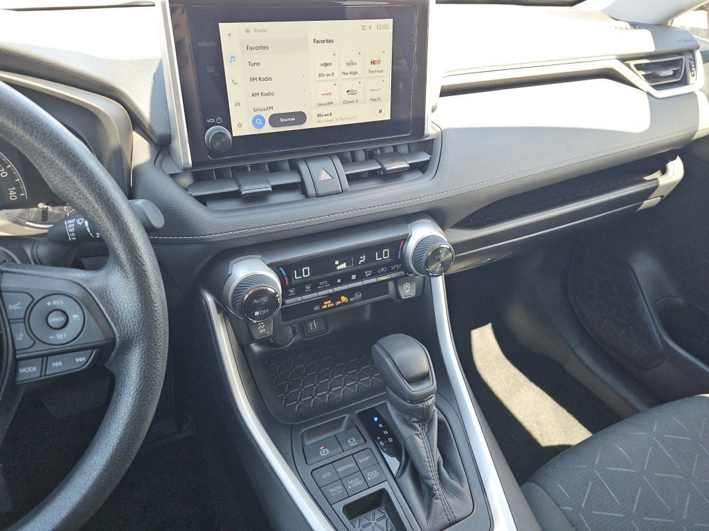 Used 2024 Toyota RAV4 XLE w/ Convenience Package AWD/4WD image 30