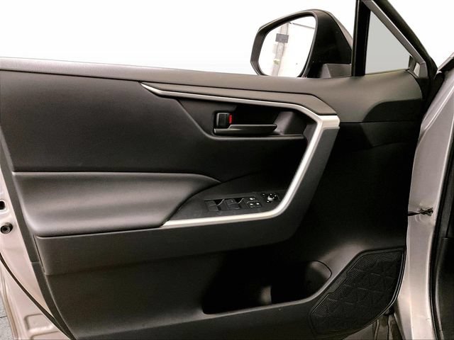 Used 2019 Toyota RAV4 LE w/ All Weather Liner Package AWD/4WD image 22