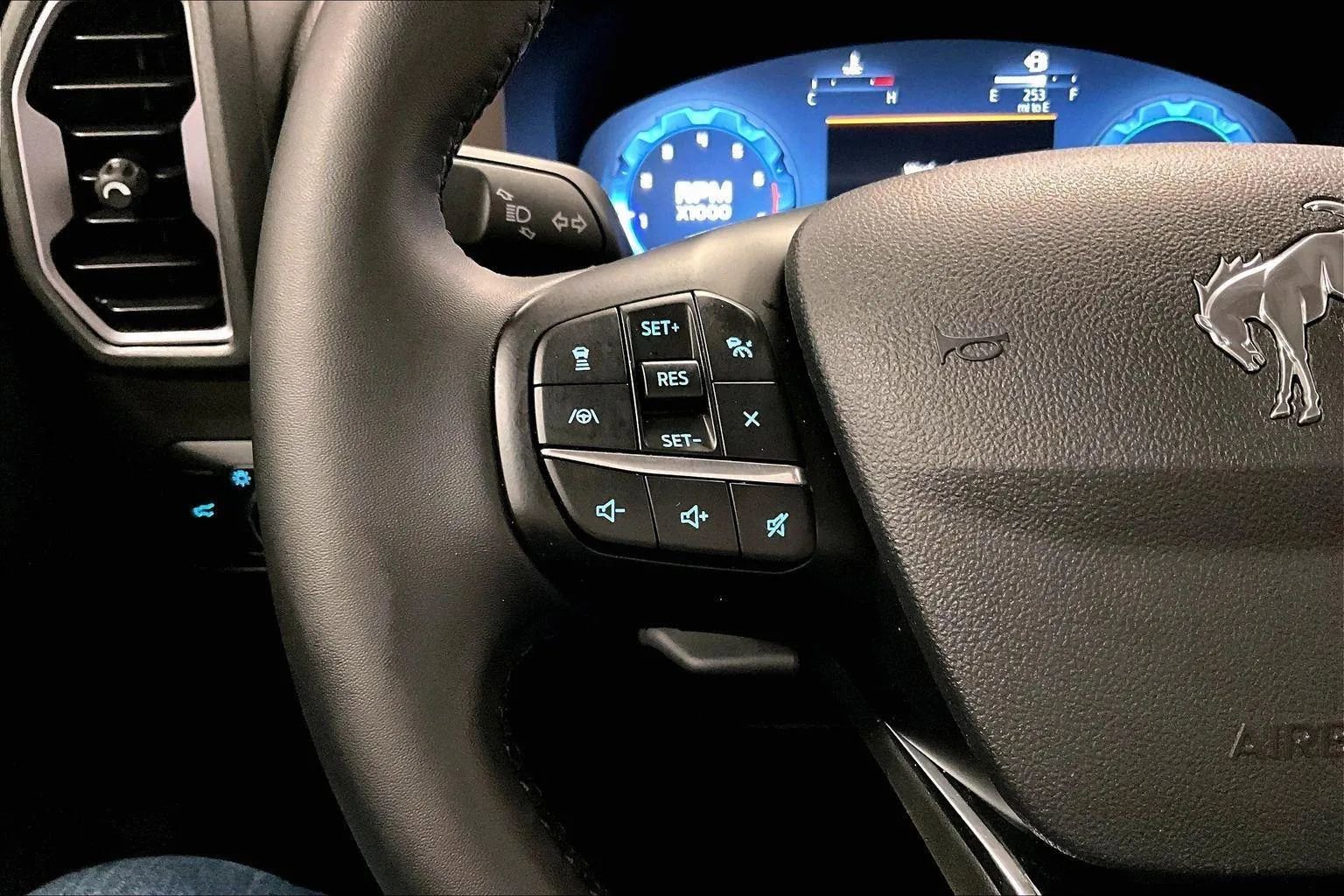 Certified 2025 Ford Bronco Sport Big Bend w/ Convenience Package image 17