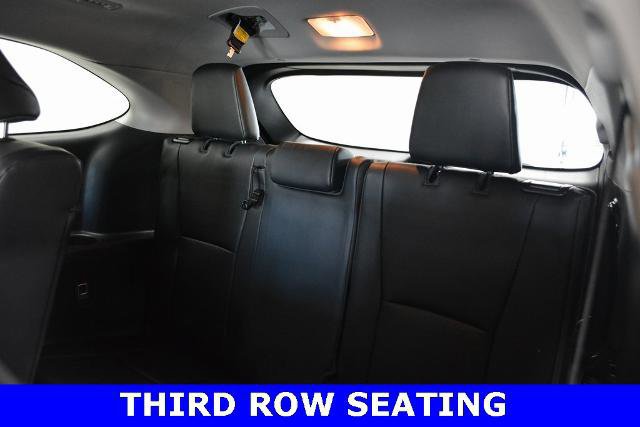 Used 2020 Toyota Highlander XLE image 14