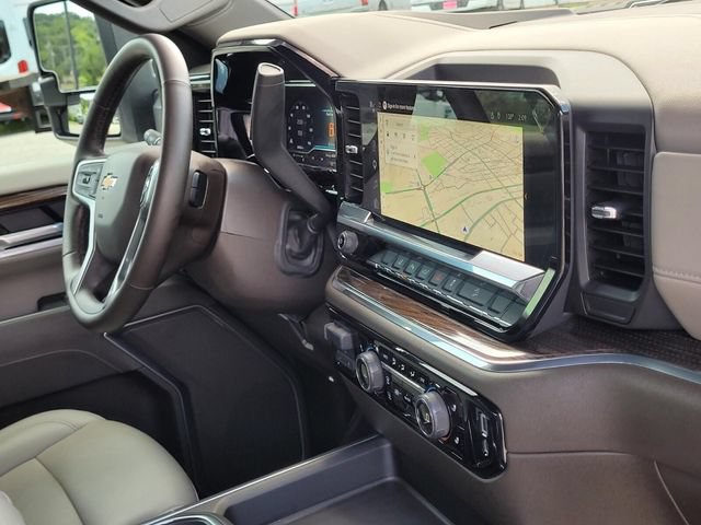 Used 2025 Chevrolet Silverado 2500 LT w/ Texas Edition AWD/4WD image 12