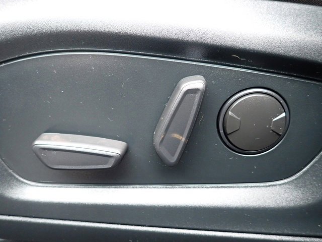 Certified 2023 Ford Explorer XLT image 22