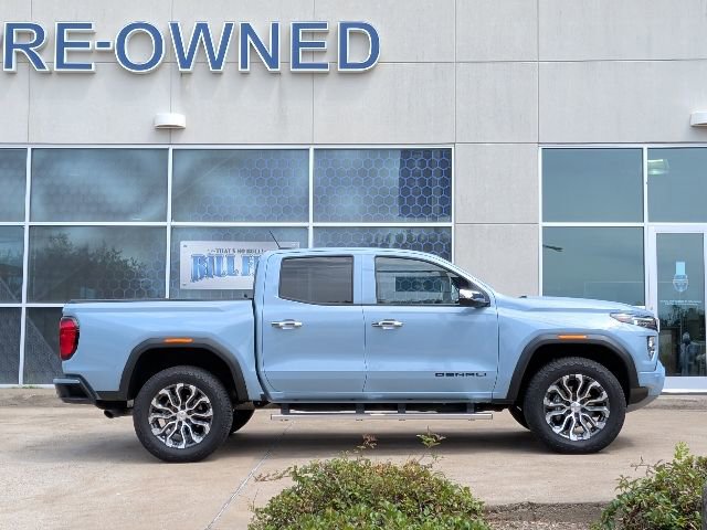 Used 2025 GMC Canyon Denali AWD/4WD image 2
