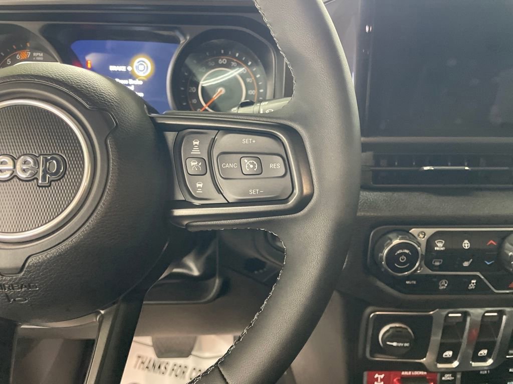 Used 2025 Jeep Wrangler Sport image 21