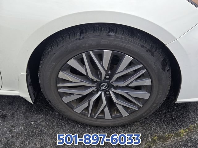 Used 2024 Nissan Altima 2.5 SV w/ SV Premium Package FWD image 6