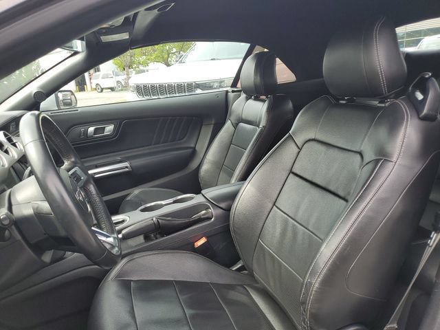 Certified 2022 Ford Mustang Premium RWD image 5