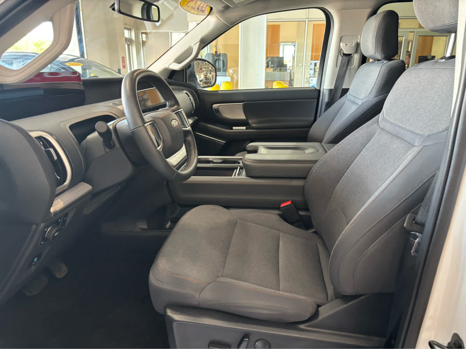 Certified 2025 Ford Expedition Active AWD/4WD image 20