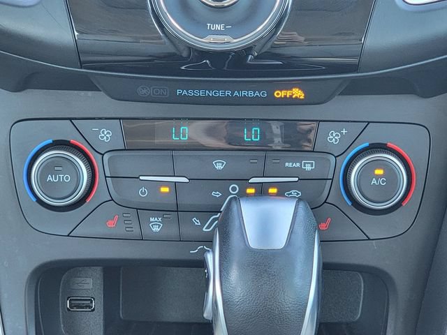 Certified 2018 Ford Focus Titanium w/ Titanium Technology Package FWD image 29