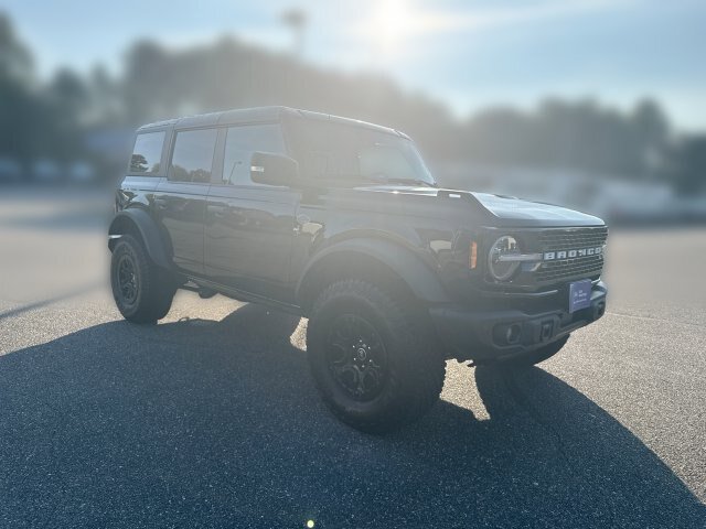 Certified 2023 Ford Bronco Wildtrak AWD/4WD image 2