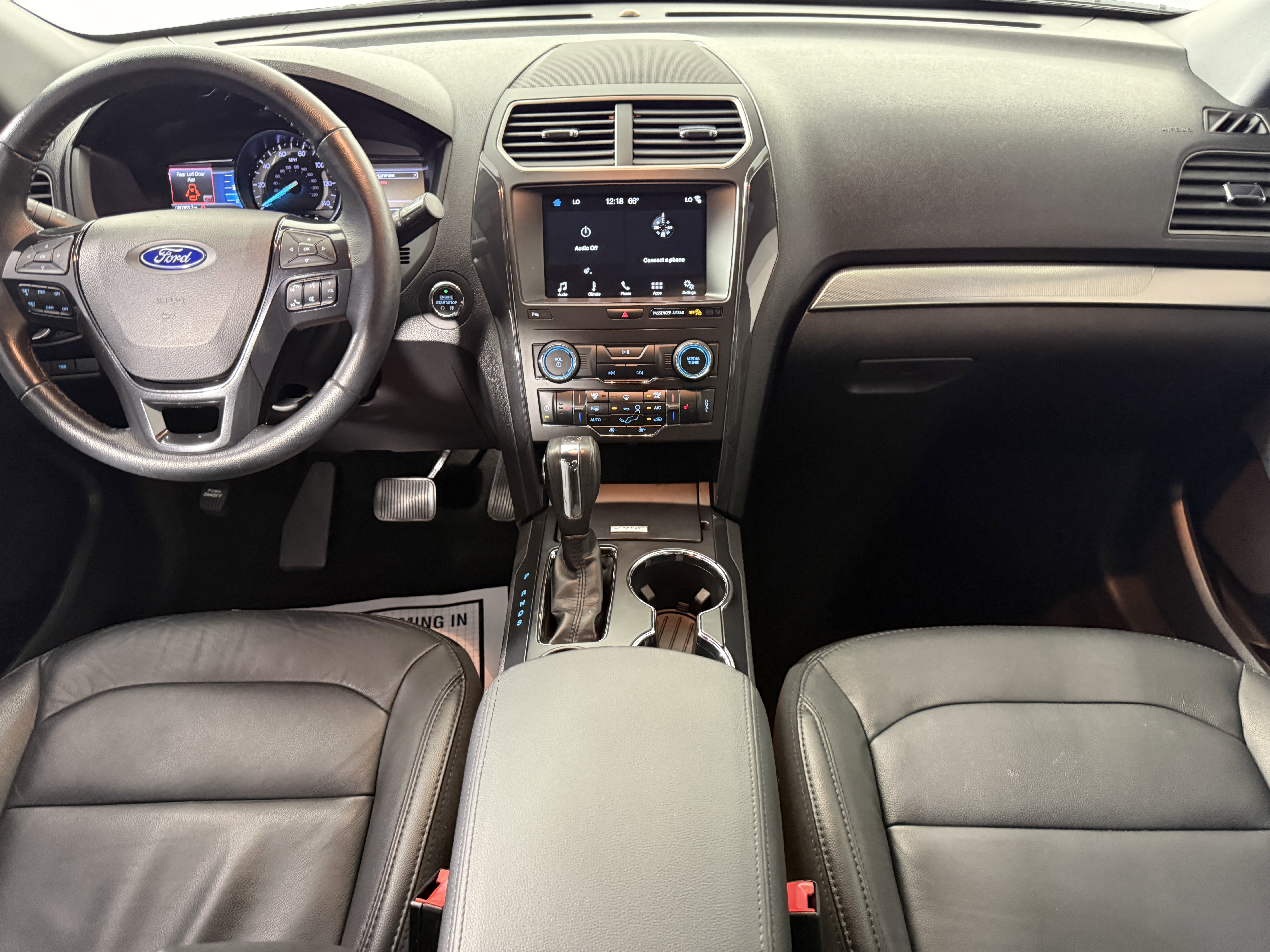 Certified 2018 Ford Explorer XLT w/ Equipment Group 202A image 9