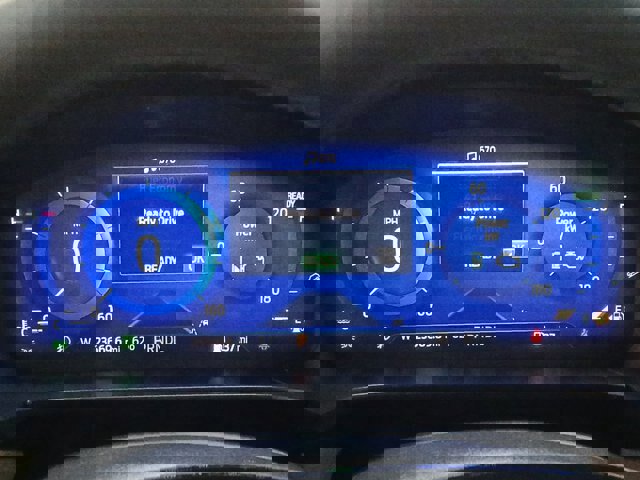 Certified 2022 Ford Escape Titanium w/ Class II Trailer Tow Package image 8