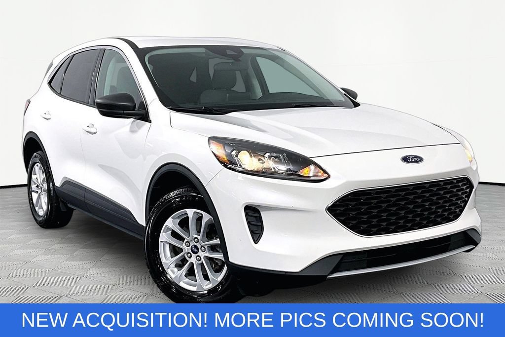 Certified 2022 Ford Escape SE w/ Cold Weather Package