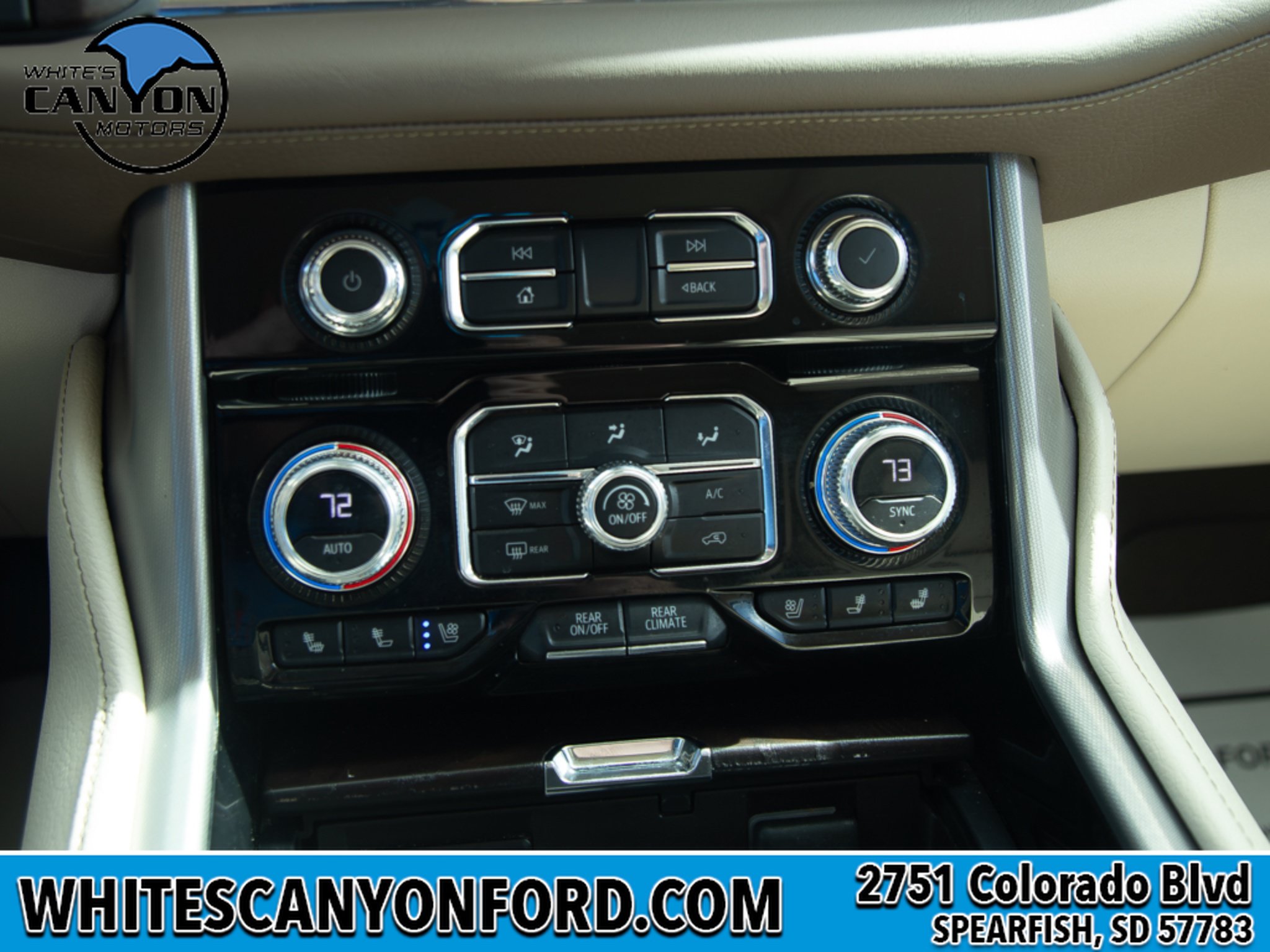 Used 2023 GMC Yukon XL Denali AWD/4WD image 10