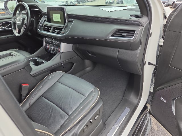 Used 2022 GMC Yukon SLT w/ SLT Premium Package AWD/4WD image 32