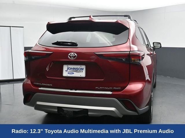 Used 2025 Toyota Highlander Platinum AWD/4WD image 13