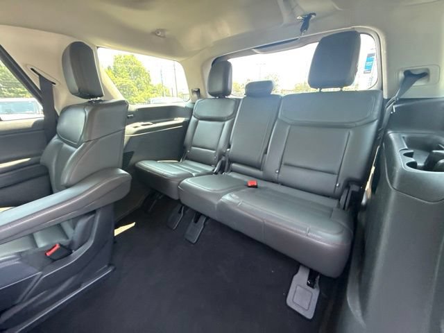 Certified 2025 Ford Expedition Active AWD/4WD image 16