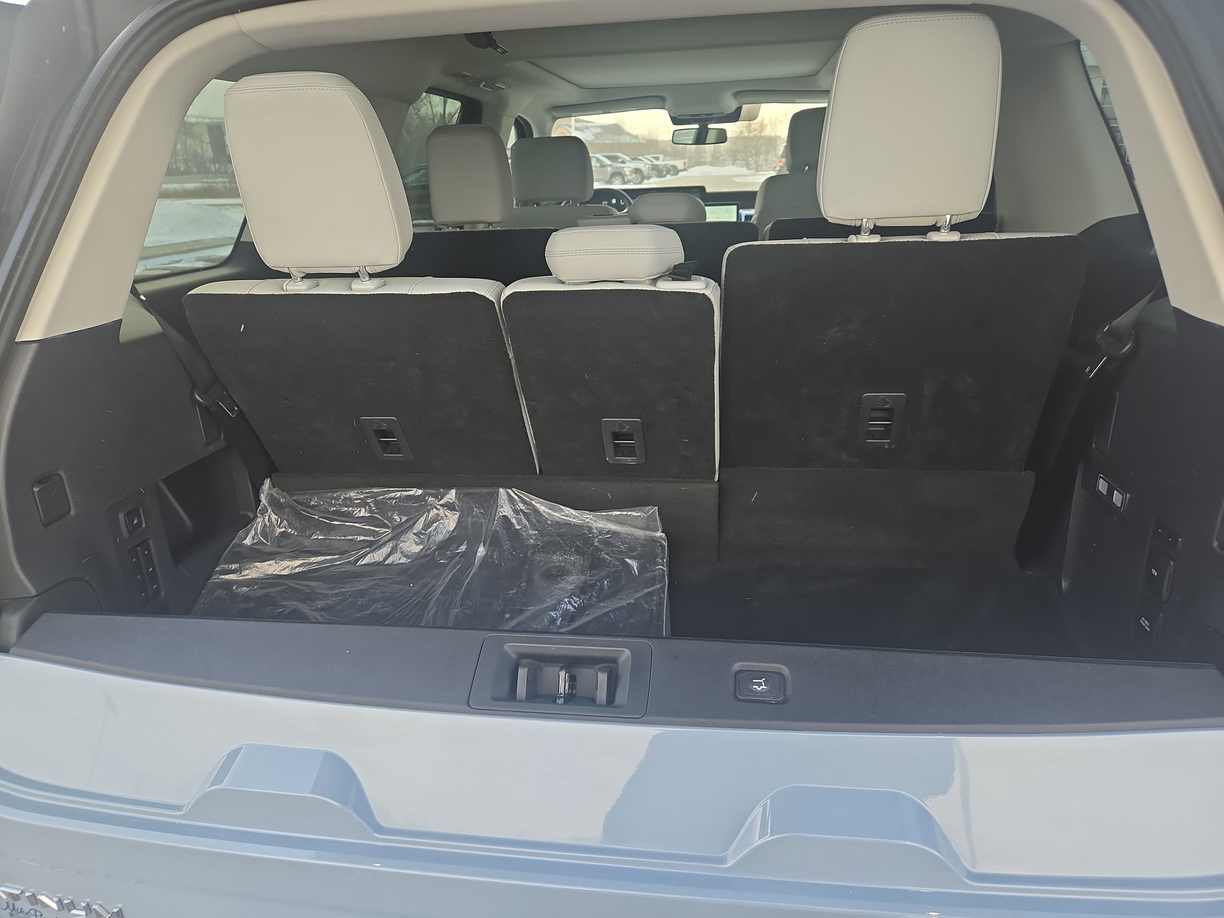 Certified 2025 Ford Expedition Platinum image 20