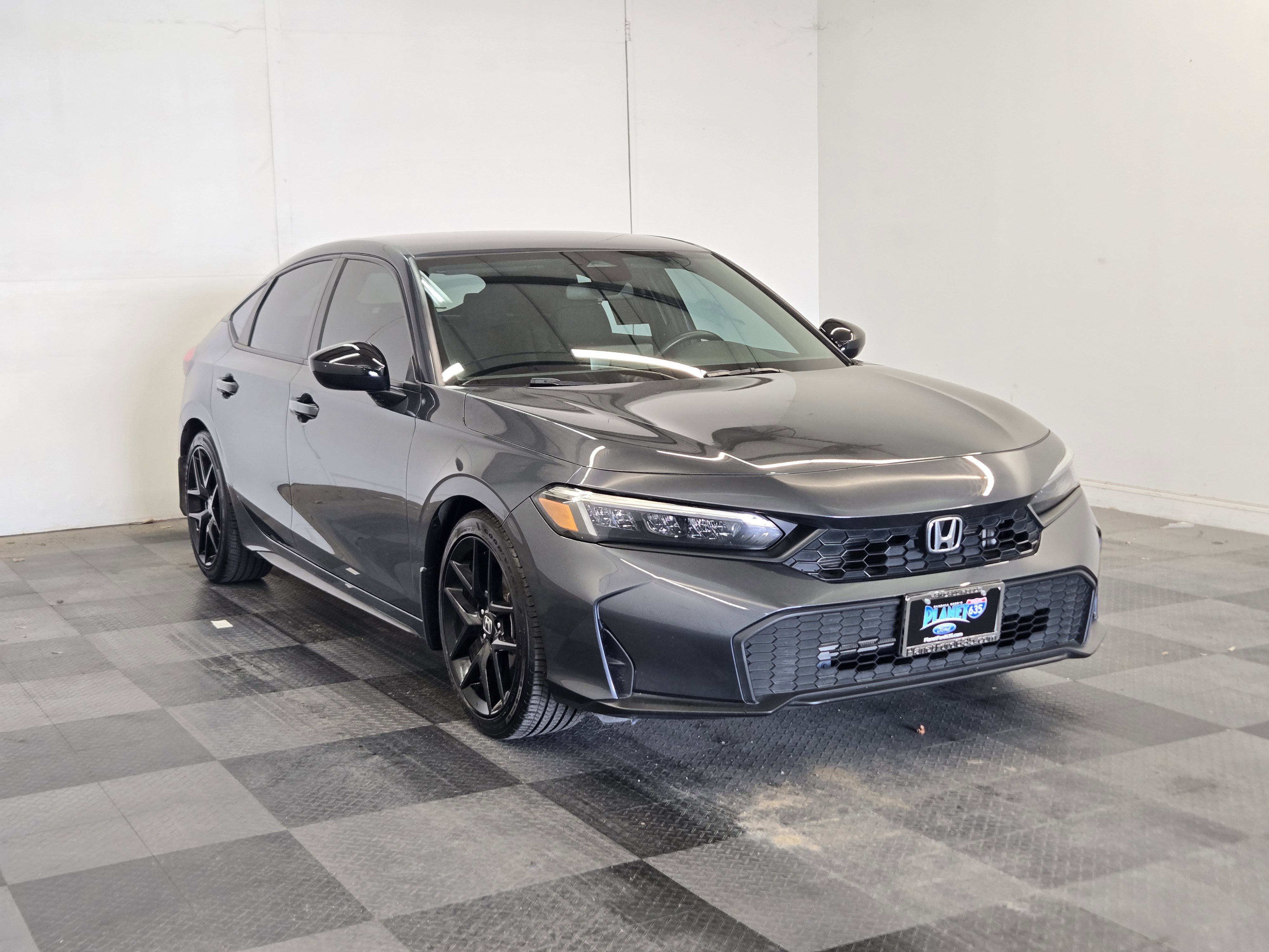 Used 2025 Honda Civic Sport image 2