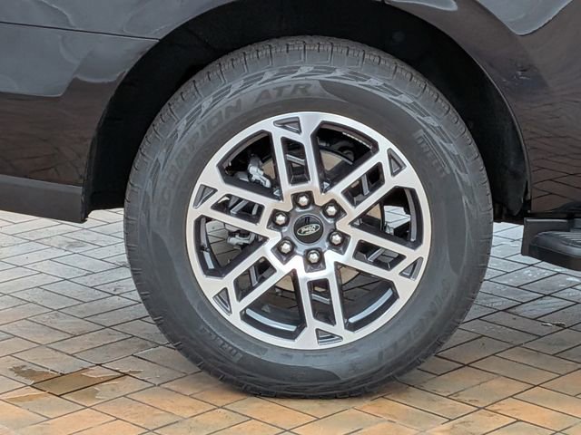 Certified 2025 Ford Expedition Active image 6