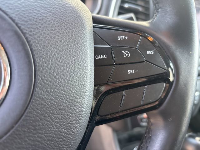 Used 2019 Jeep Cherokee Altitude image 19