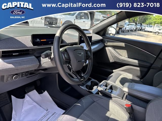 Certified 2025 Ford Mustang Mach-E GT image 19