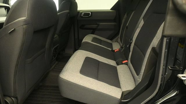 Certified 2023 Ford Bronco Big Bend w/ Sasquatch Package AWD/4WD image 10