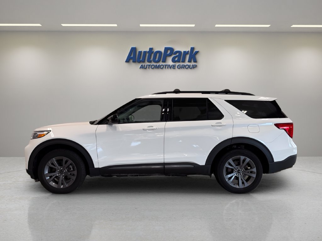 Certified 2023 Ford Explorer XLT w/ Equipment Group 202A AWD/4WD image 4