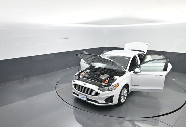 Certified 2019 Ford Fusion SE image 40