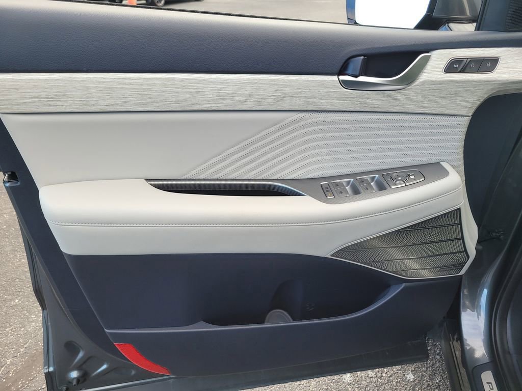 Used 2023 Hyundai Palisade Calligraphy image 15