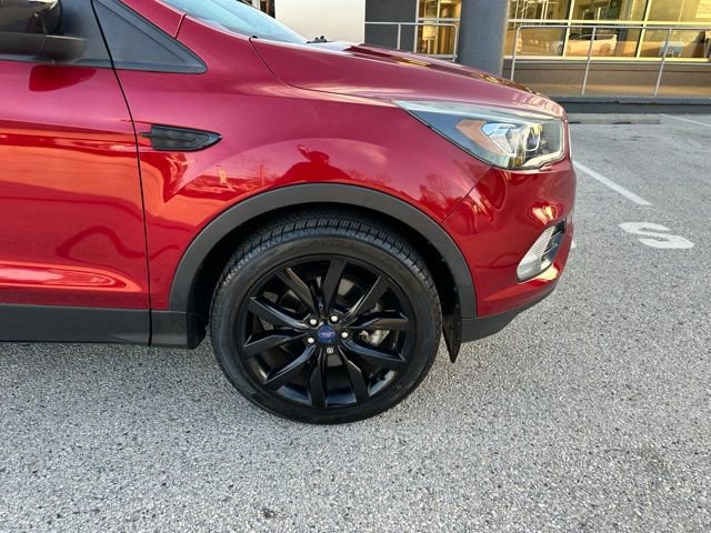 Certified 2017 Ford Escape SE w/ SE Sport Appearance Package AWD/4WD image 71