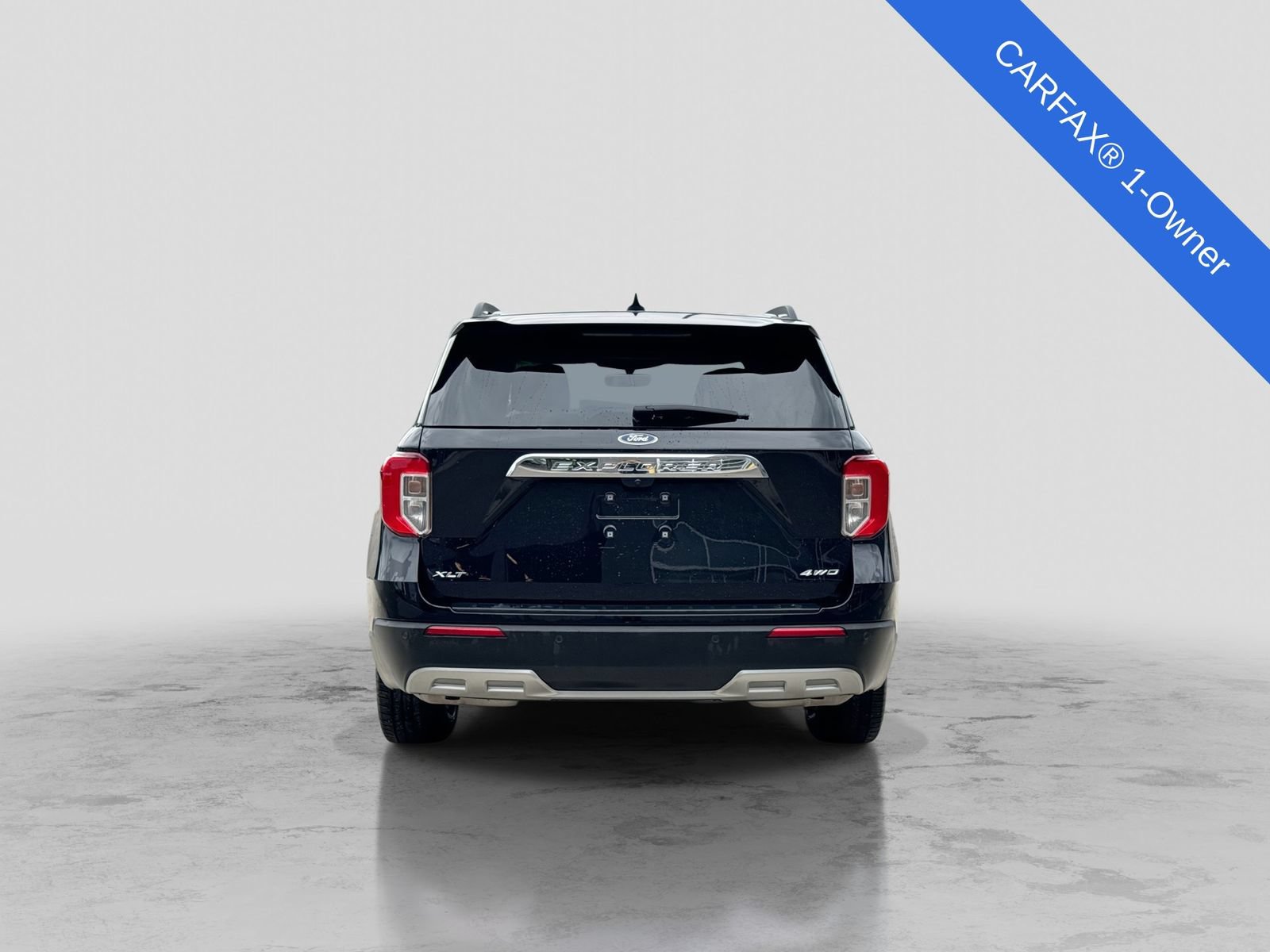Certified 2023 Ford Explorer XLT w/ Equipment Group 202A AWD/4WD image 7