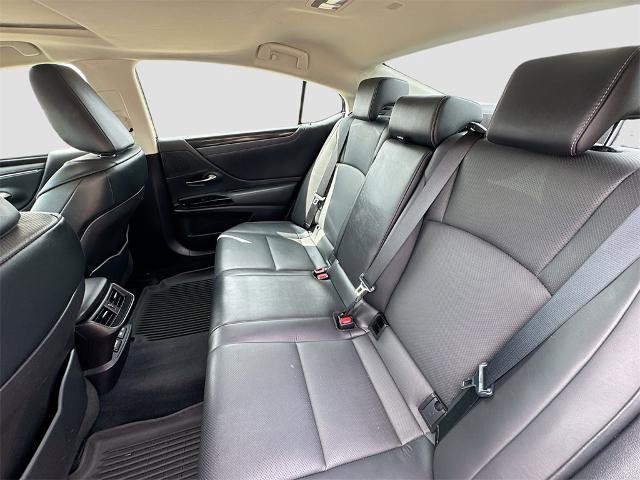 Used 2022 Lexus ES 300h image 19