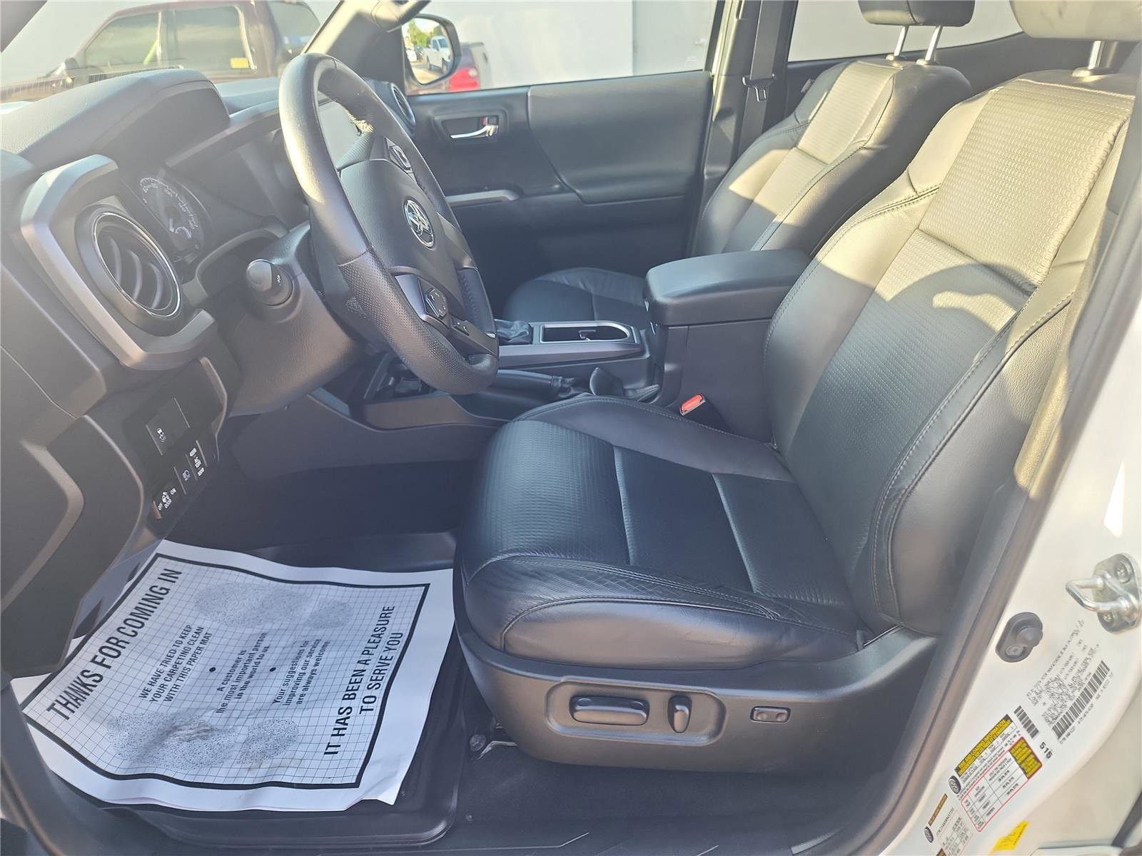 Used 2022 Toyota Tacoma TRD Sport w/ TRD Premium Sport Package image 17