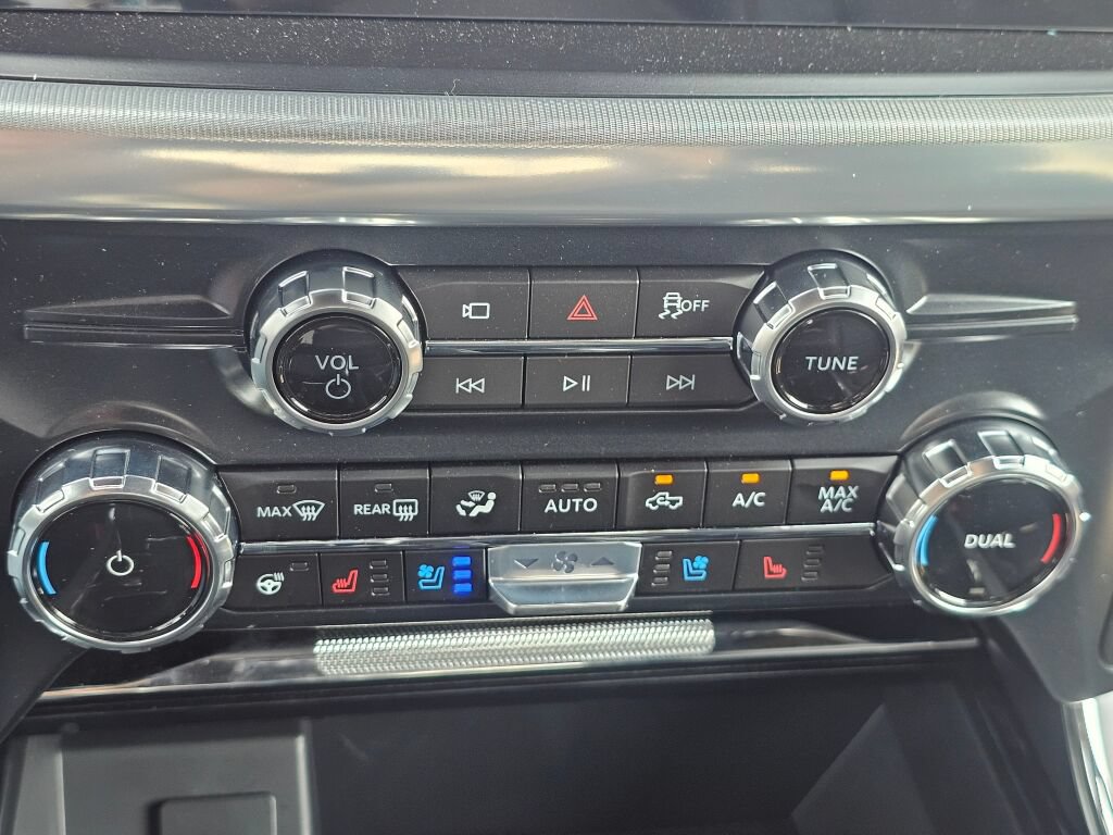 Certified 2026 Ford F150 Lariat w/ Tow/Haul Package AWD/4WD image 32