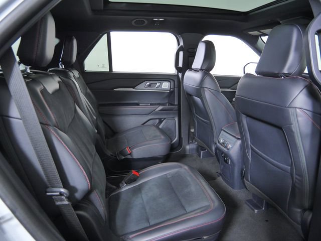 Certified 2026 Ford Explorer ST AWD/4WD image 15