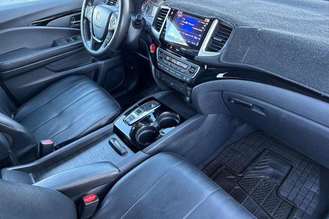 Used 2018 Honda Pilot Touring image 15