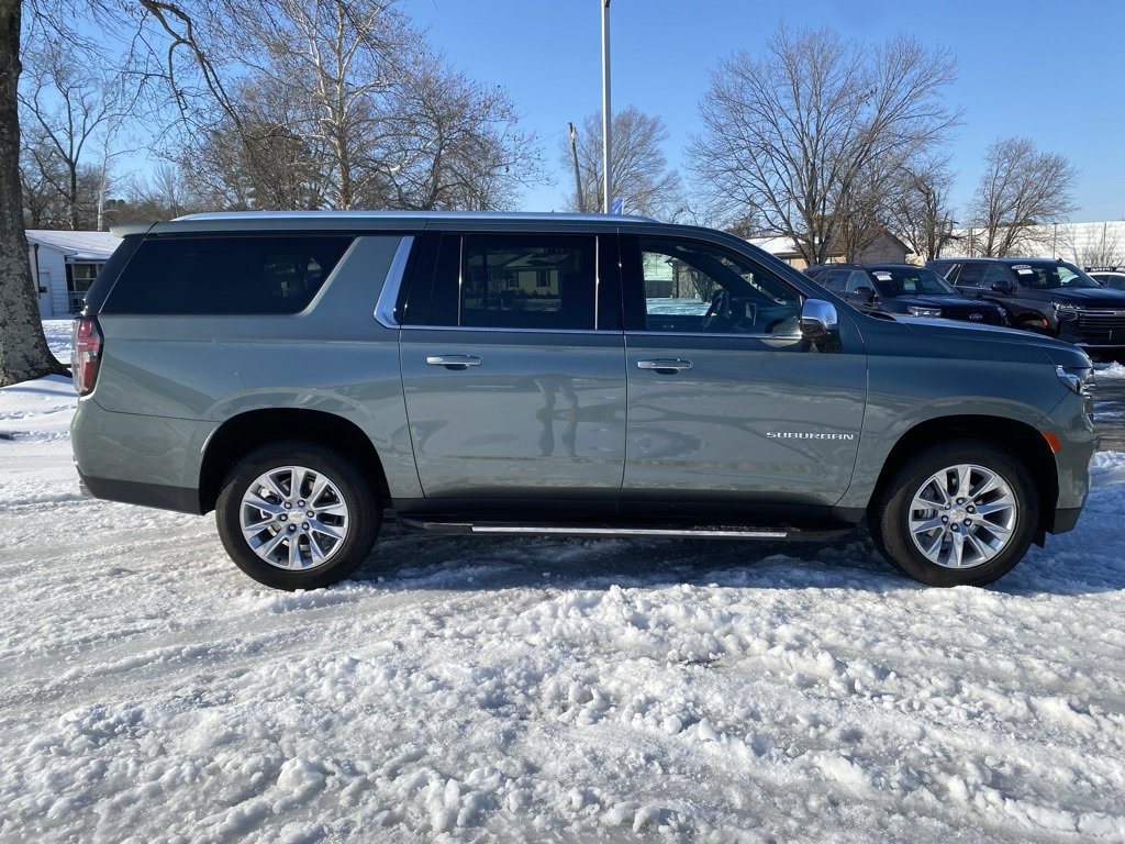 Used 2024 Chevrolet Suburban Premier image 6