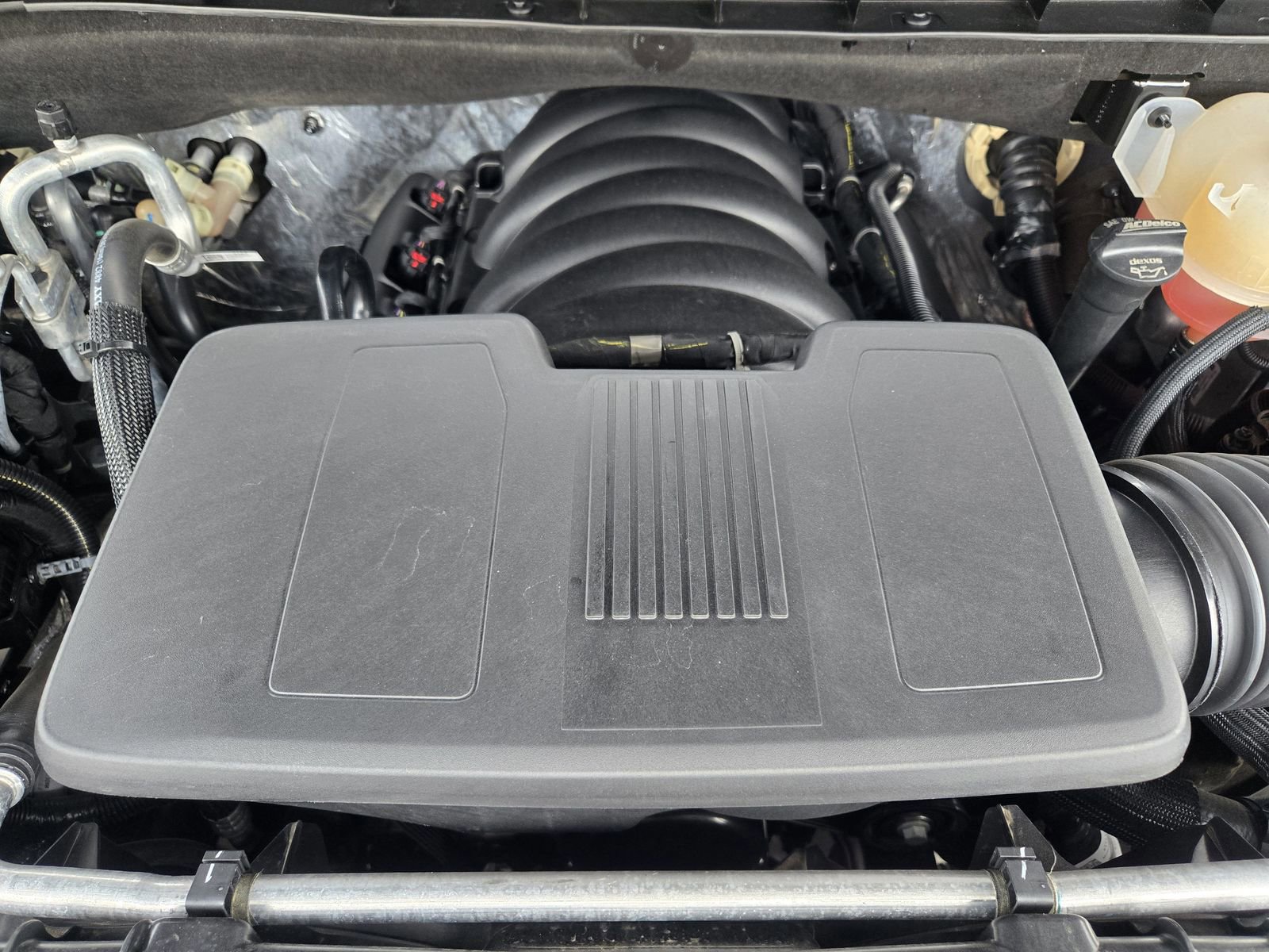 Used 2025 Chevrolet Suburban RST w/ Comfort Package image 30