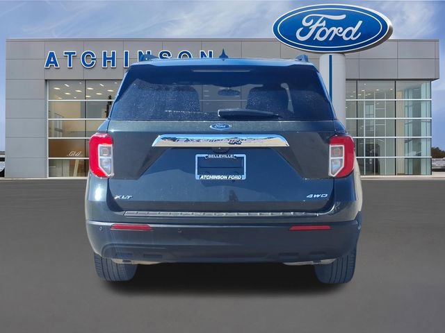 Certified 2024 Ford Explorer XLT image 3