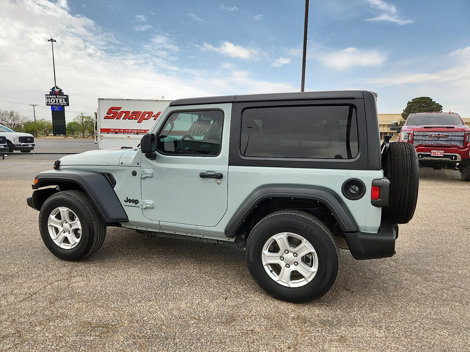 Used 2023 Jeep Wrangler Sport image 2
