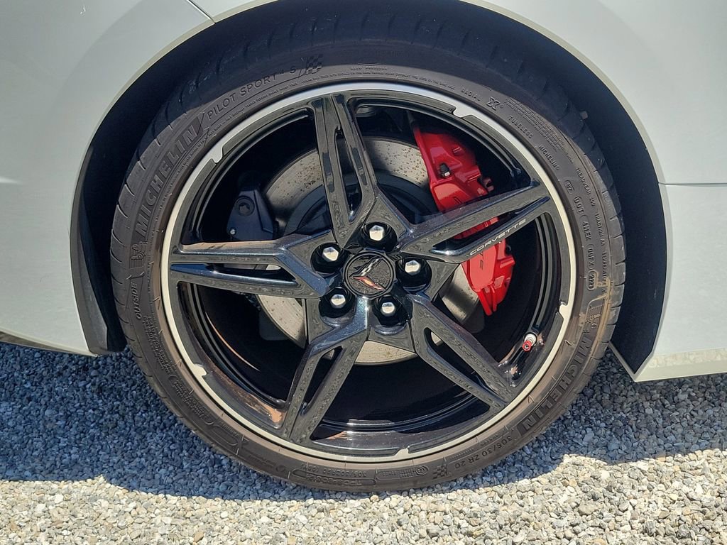 Used 2023 Chevrolet Corvette Stingray Preferred Cpe w/ Z51 Performance Package RWD image 9