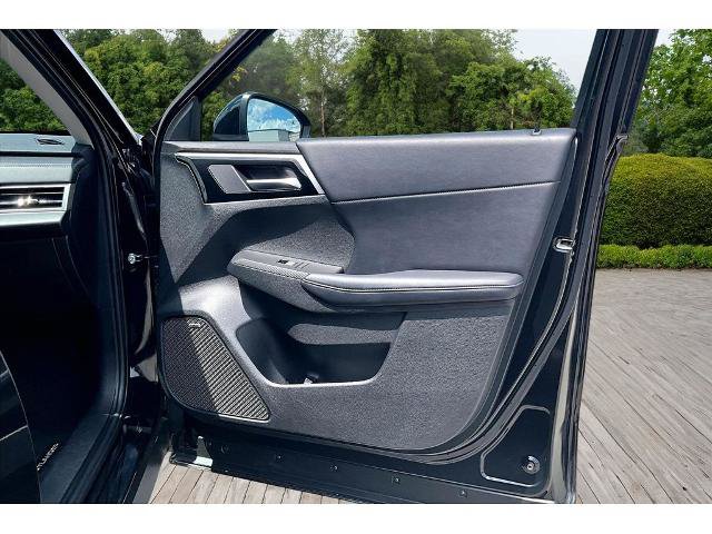 Used 2025 Mitsubishi Outlander SE FWD image 24