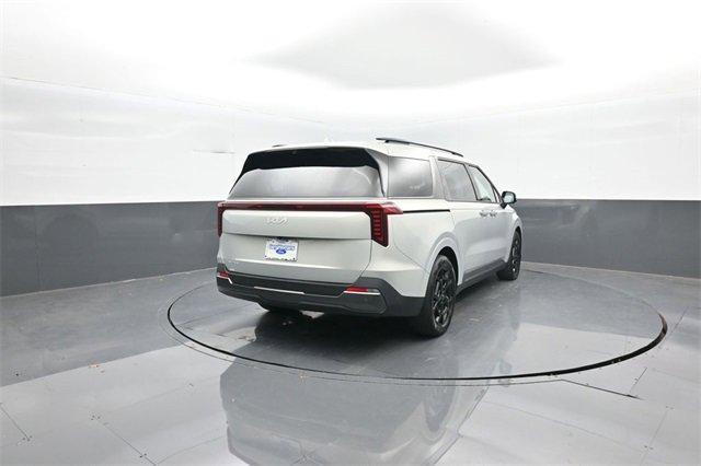 Used 2025 Kia Carnival SX Prestige image 7