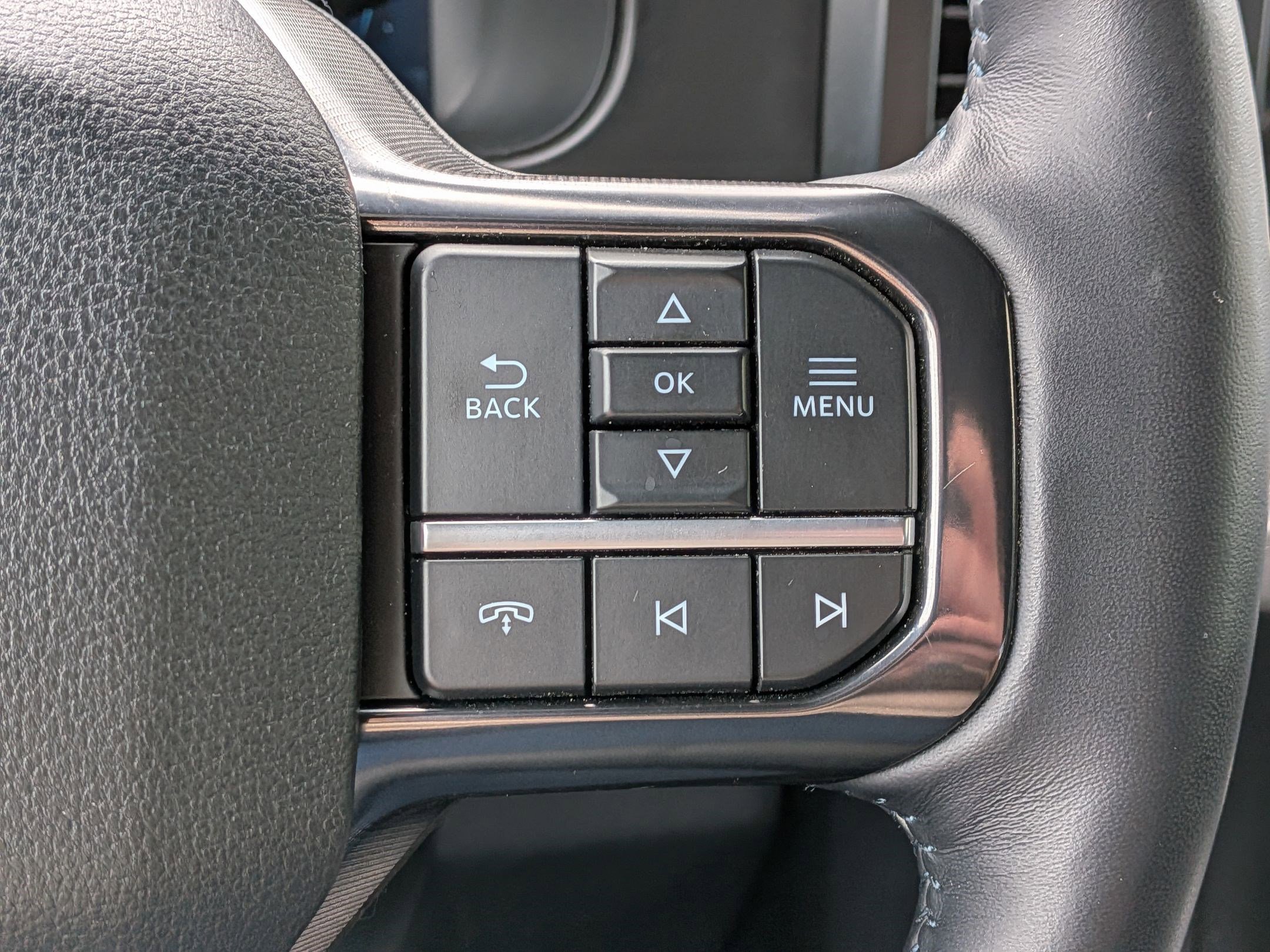 Certified 2025 Ford F350 Platinum AWD/4WD image 21