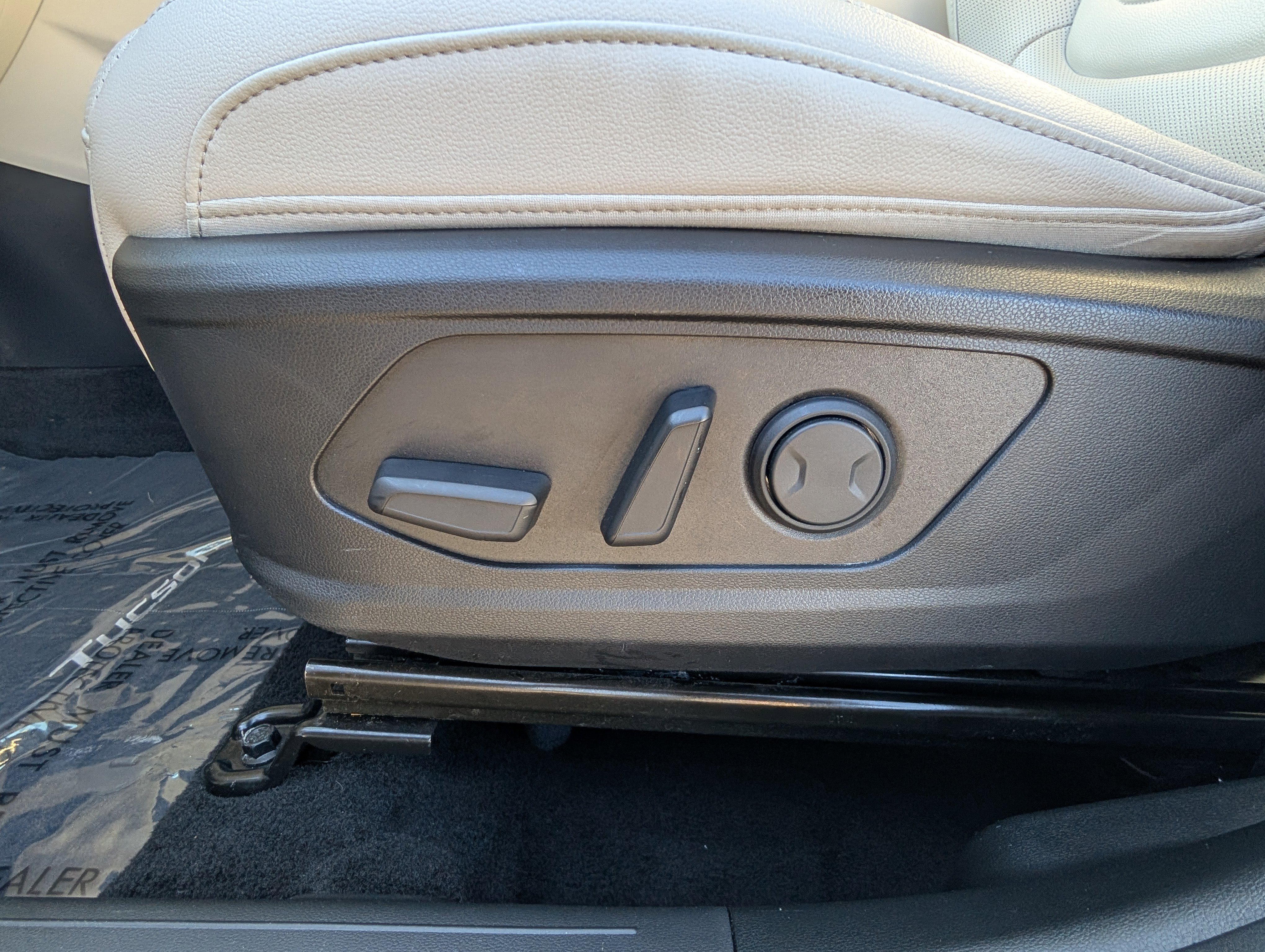 Used 2023 Hyundai Tucson SEL w/ Convenience Package image 18