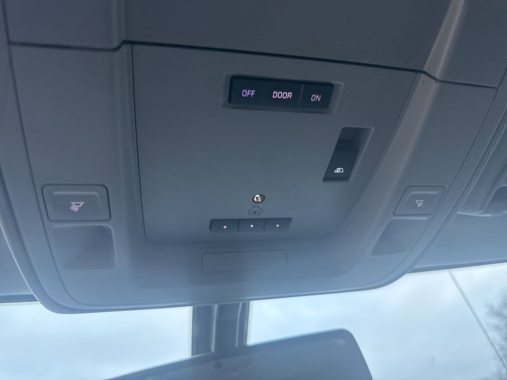 Used 2019 Chevrolet Silverado 3500 LTZ image 37